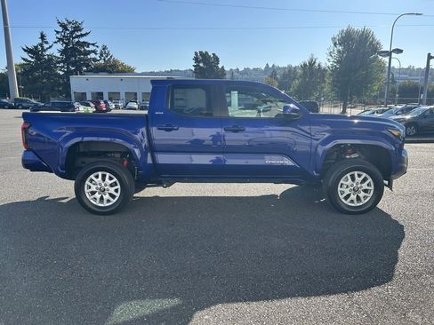 New 2025 Toyota Tacoma SR5 image 4