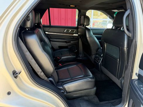 Used 2017 Ford Explorer Limited w/ Equipment Group 301A AWD/4WD image 16