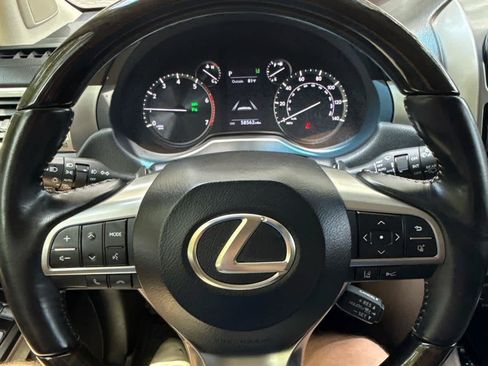 Used 2022 Lexus GX 460 Premium w/ Accessory Package AWD/4WD image 27