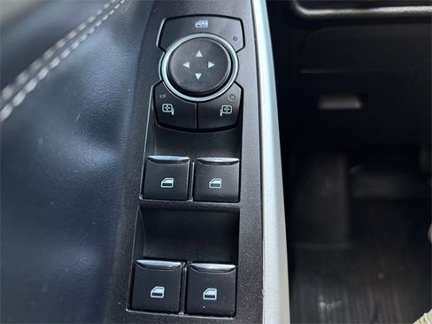 Used 2021 Ford Explorer XLT w/ Equipment Group 202A image 17