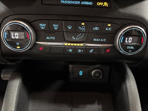 Used 2020 Ford Escape Titanium AWD/4WD image 20