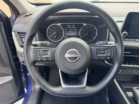 Used 2023 Nissan Rogue SV FWD image 9