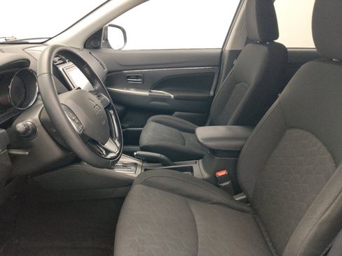 Used 2020 Mitsubishi Outlander Sport SE FWD image 17