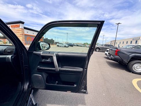 Used 2015 Toyota 4Runner SR5 Premium AWD/4WD image 37