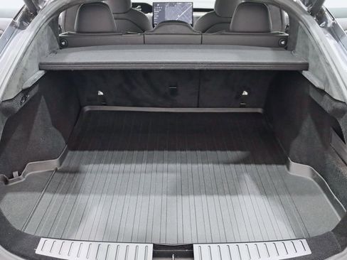 Used 2022 Tesla Model S image 39