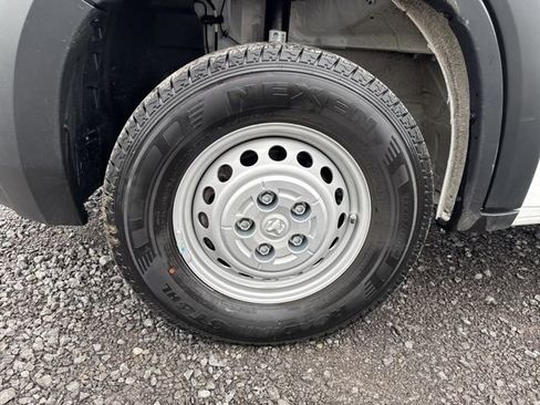 Used 2025 RAM ProMaster 3500 w/ Convenience Group image 10