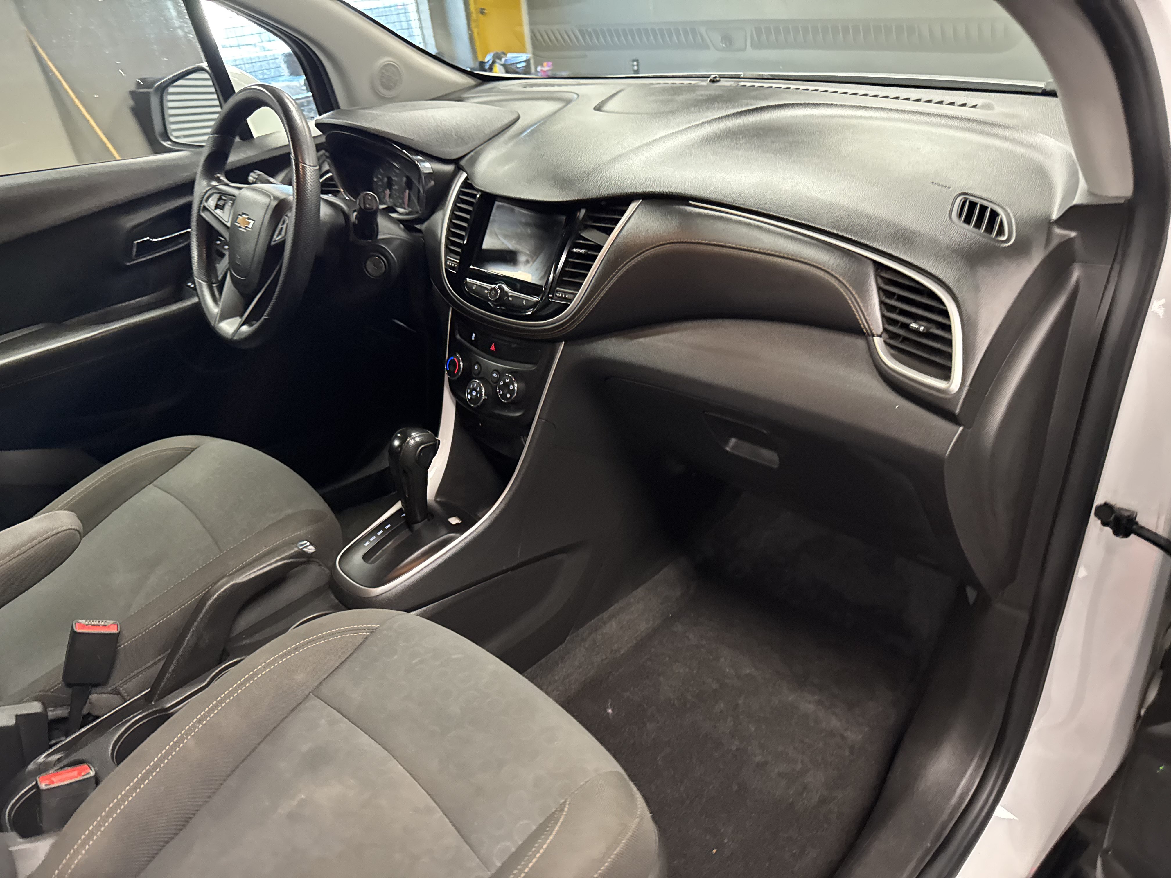 Used 2020 Chevrolet Trax LS w/ Tint and Cruise Package FWD image 11
