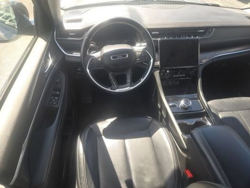 Used 2021 Jeep Grand Cherokee L Limited AWD/4WD image 29
