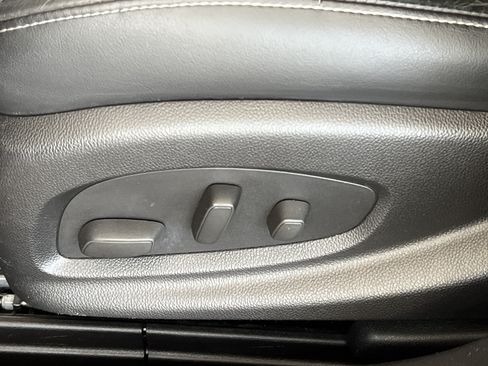 Used 2014 Buick LaCrosse Leather FWD image 17