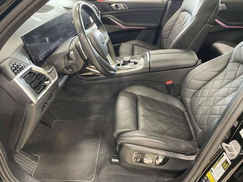 Used 2024 BMW X7 xDrive40i AWD/4WD image 13