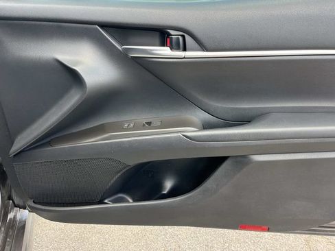 Used 2021 Toyota Camry SE FWD image 26