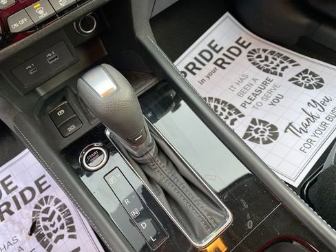 Used 2023 Nissan Kicks SR w/ SR Premium Package image 14