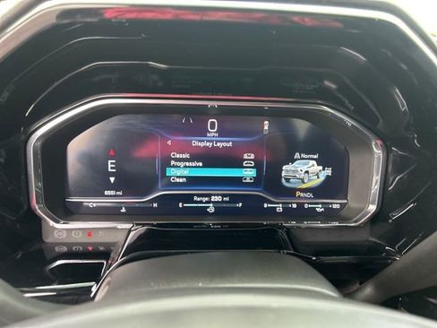 Certified 2025 Chevrolet Silverado 2500 LTZ w/ LTZ Premium Package image 20