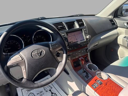 Used 2009 Toyota Highlander Limited AWD/4WD image 14