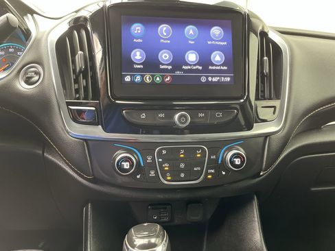 Certified 2020 Chevrolet Traverse LT w/ LT Premium Package AWD/4WD image 20