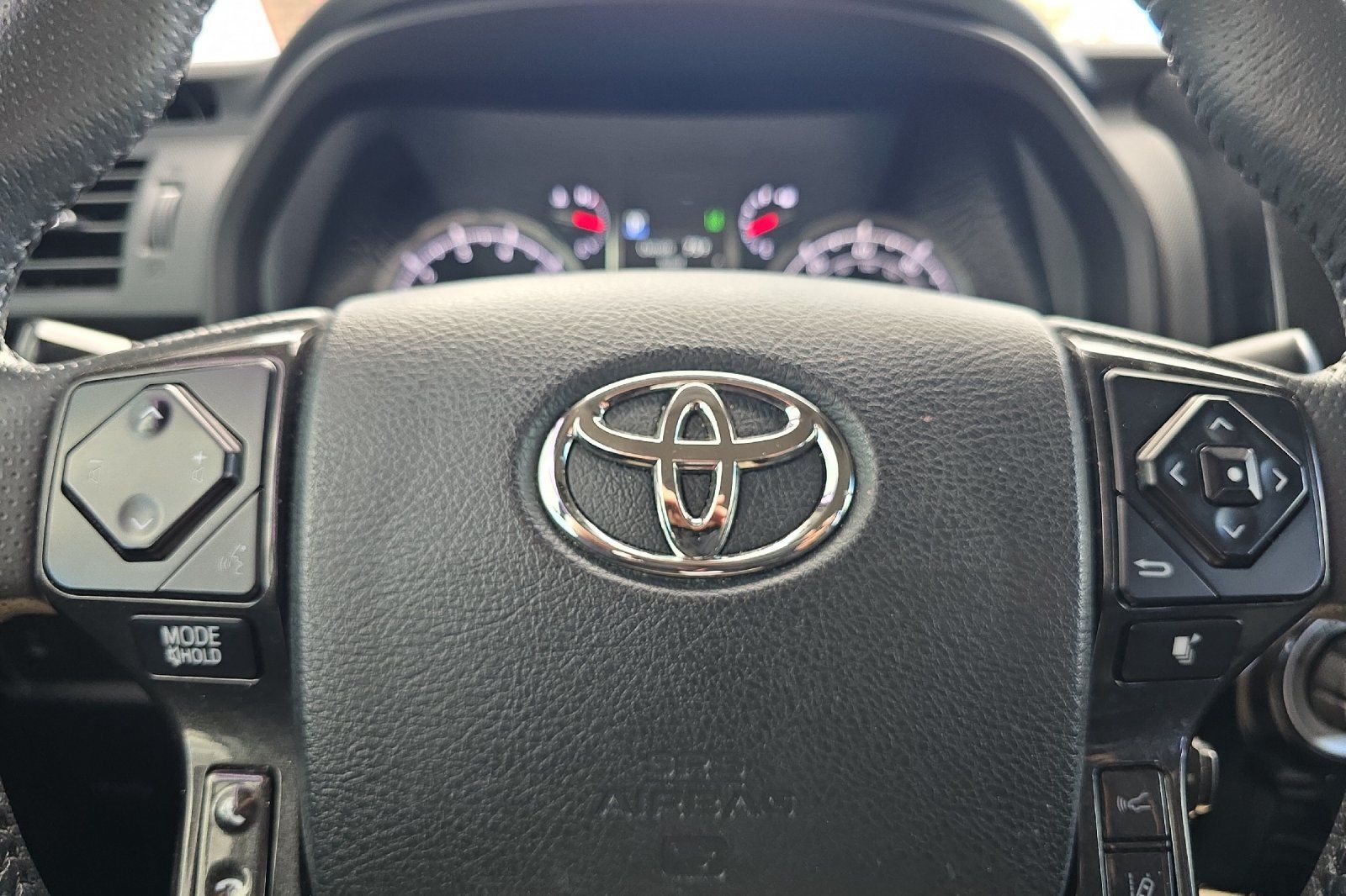 Used 2021 Toyota 4Runner TRD Off-Road AWD/4WD image 22
