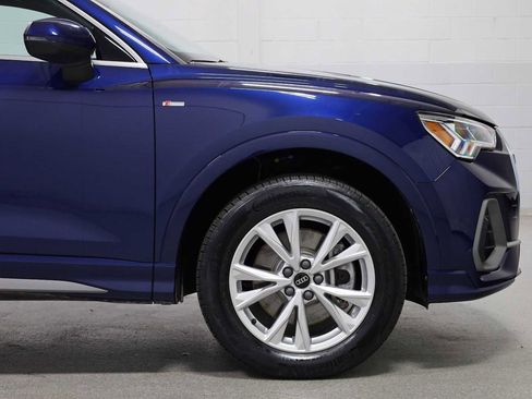 Certified 2025 Audi Q3 2.0T Premium w/ Convenience Package image 11