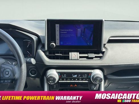 Used 2025 Toyota RAV4 XLE AWD/4WD image 15