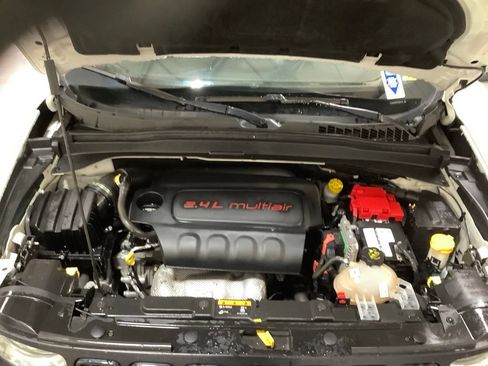 Used 2019 Jeep Renegade Sport AWD/4WD image 17