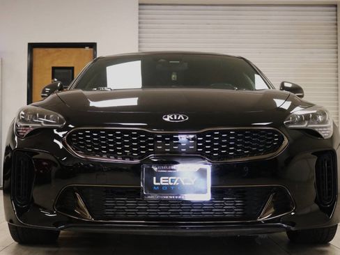 Used 2019 Kia Stinger GT1 image 4