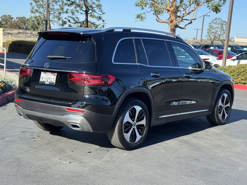 Used 2025 Mercedes-Benz GLB 250 image 11