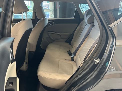 Used 2020 Kia Soul EX image 31