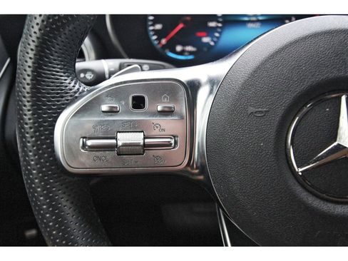 Used 2022 Mercedes-Benz GLC 300 image 15