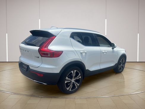 Used 2019 Volvo XC40 T5 Inscription AWD/4WD image 7