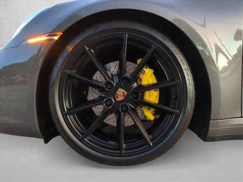 Used 2020 Porsche 911 Carrera RWD image 22