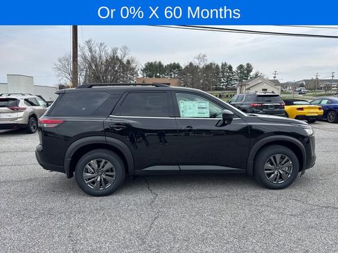 New 2026 Nissan Pathfinder SV w/ SV Premium Package AWD/4WD image 6