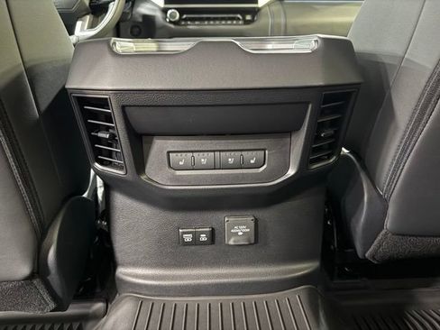 Used 2025 Toyota Tundra Platinum AWD/4WD image 24