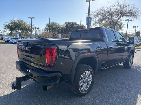 Used 2022 GMC Sierra 2500 Denali image 4