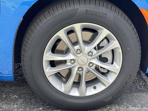 New 2027 Chrysler Pacifica Select AWD/4WD image 32