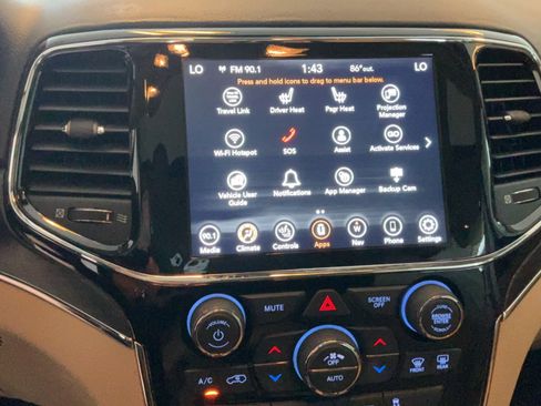 Used 2020 Jeep Grand Cherokee Limited RWD image 16