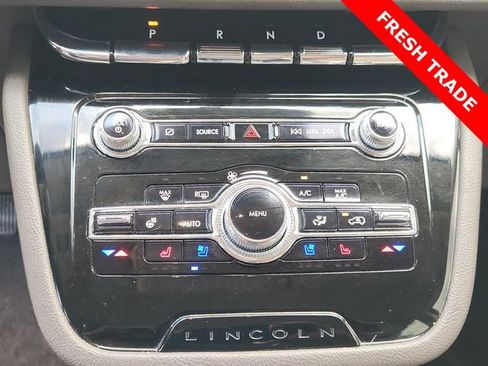 Used 2022 Lincoln Corsair FWD w/ Equipment Group 101A image 17