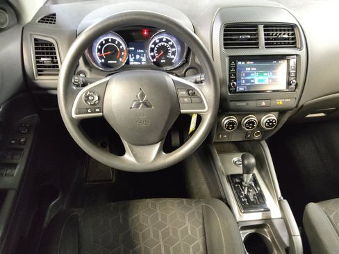 Used 2025 Mitsubishi Outlander Sport ES AWD/4WD image 22