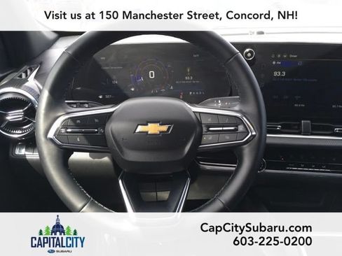 Used 2025 Chevrolet Equinox LT FWD image 17