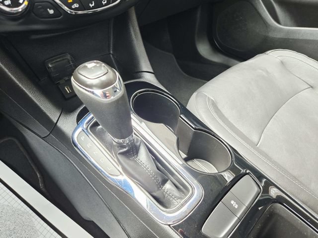 Used 2017 Chevrolet Cruze Premier FWD image 15