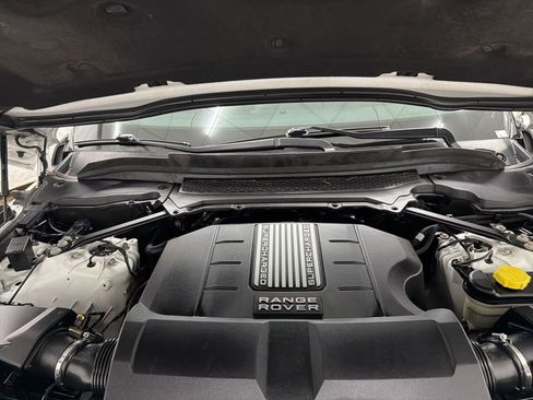 Used 2014 Land Rover Range Rover Supercharged AWD/4WD image 31
