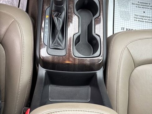 Used 2018 GMC Canyon SLT image 19