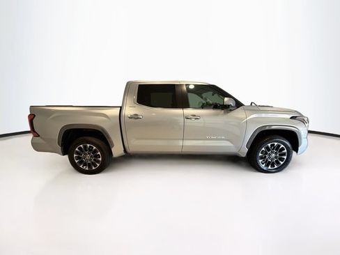 Used 2024 Toyota Tundra Limited AWD/4WD image 7