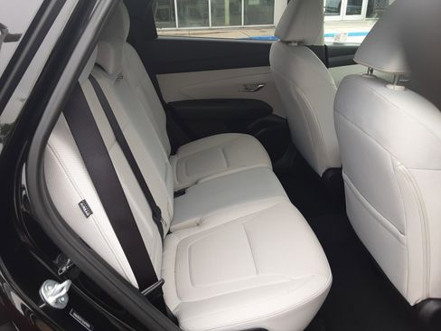 Used 2025 Hyundai Tucson SEL FWD image 15