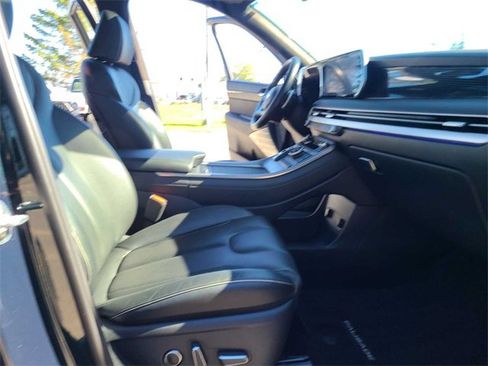 Used 2023 Hyundai Palisade Calligraphy image 20