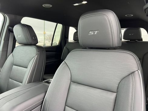 New 2026 Buick Enclave Sport Touring w/ Power Package image 14