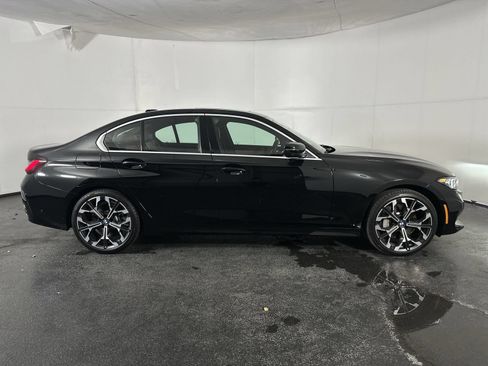 Used 2025 BMW 330i Sedan w/ Premium Package RWD image 9
