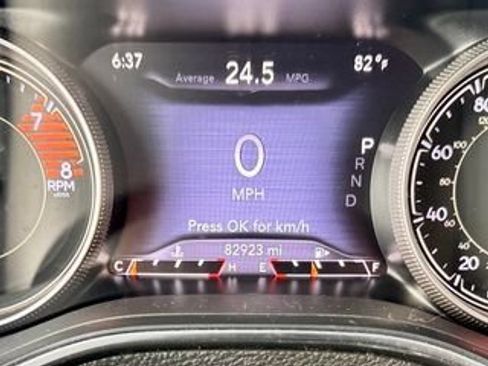 Used 2020 Jeep Cherokee Trailhawk w/ Cold Weather Group AWD/4WD image 12