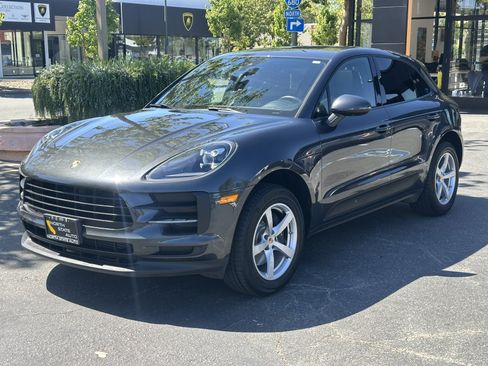 Used 2020 Porsche Macan AWD/4WD image 3