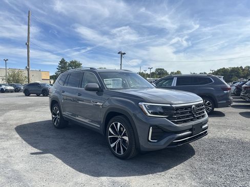 New 2026 Volkswagen Atlas SEL Premium R-Line image 3