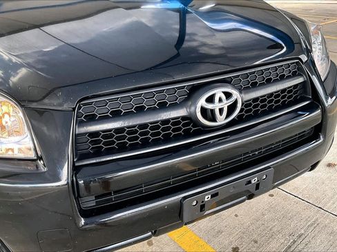 Used 2011 Toyota RAV4 2WD w/ 3rd Row image 28