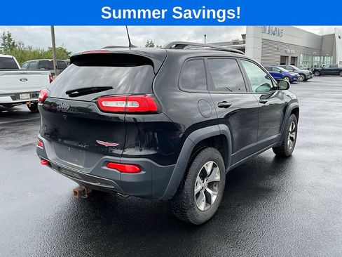 Used 2016 Jeep Cherokee Trailhawk AWD/4WD image 7